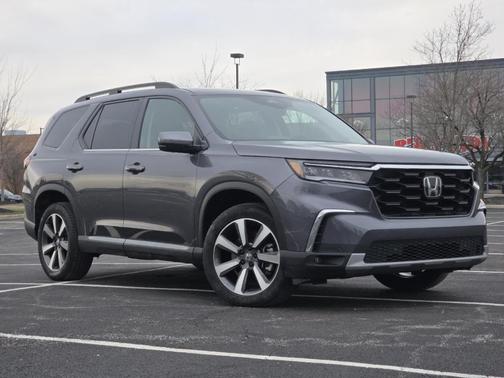 2023 Honda Pilot Touring