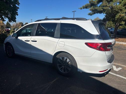 Platinum White Pearl 2022 Honda Odyssey EX-L