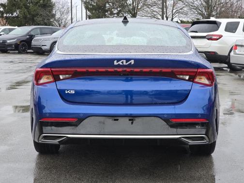 2023 Kia K5 EX