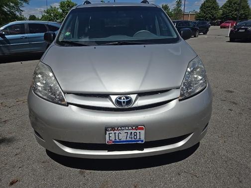 2008 Toyota Sienna LE