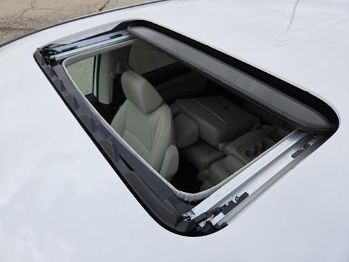 Platinum White Pearl 2026 Honda Odyssey EX-L