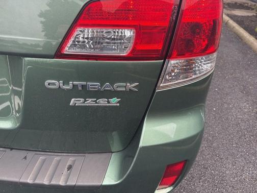 Cypress Green Pearl 2014 Subaru Outback 2.5i