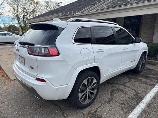 2019 Jeep Cherokee Overland