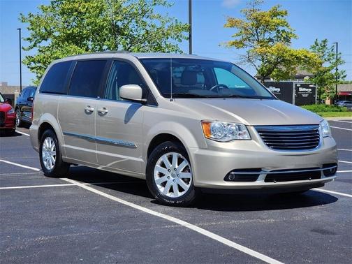 2014 Chrysler Town & Country Touring