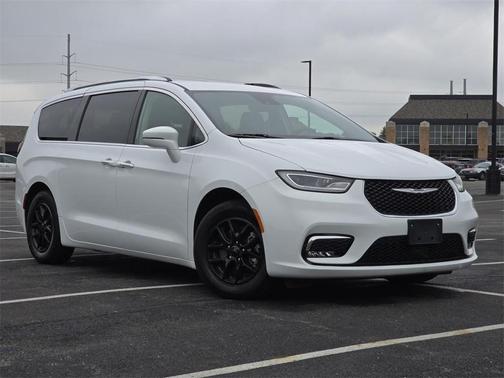 2021 Chrysler Pacifica Touring-L