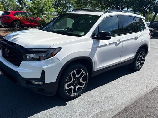 Platinum White Pearl 2023 Honda Passport Elite
