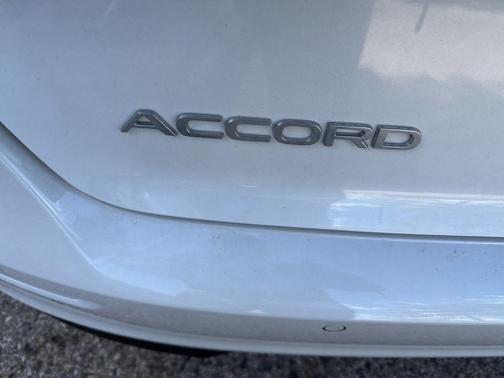 Platinum White Pearl 2023 Honda Accord Hybrid Touring