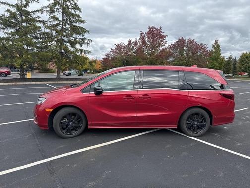 2023 Honda Odyssey Sport