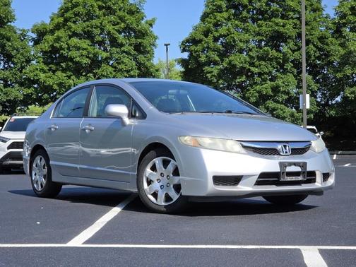 Alabaster Silver Metallic 2010 Honda Civic LX