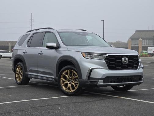2024 Honda Pilot Touring