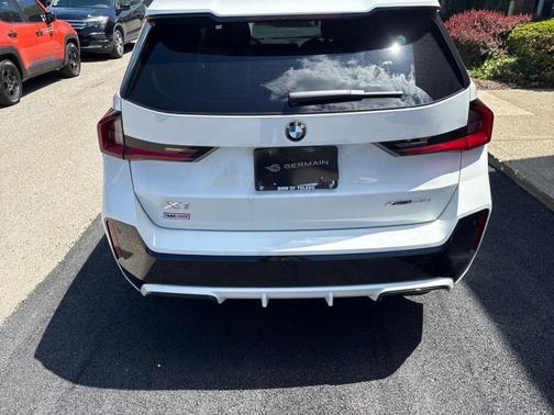 Alpine White 2025 BMW X1 xDrive28i