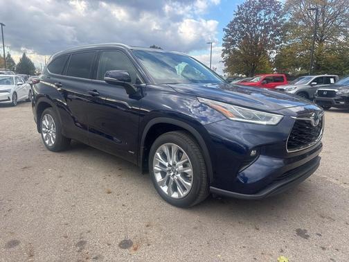 2024 Toyota Highlander Hybrid Limited