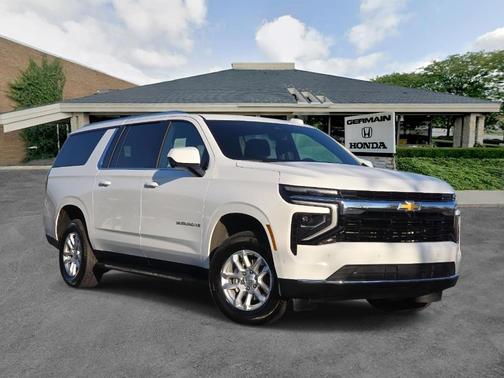 2025 Chevrolet Suburban LS