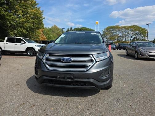 2017 Ford Edge SE