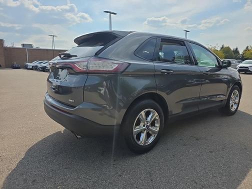 2017 Ford Edge SE