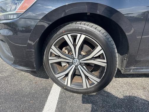 2022 Volkswagen Passat 2.0T SE