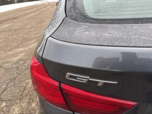 2017 BMW 330 Gran Turismo i xDrive