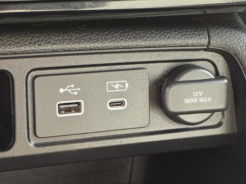 2023 Honda Pilot LX
