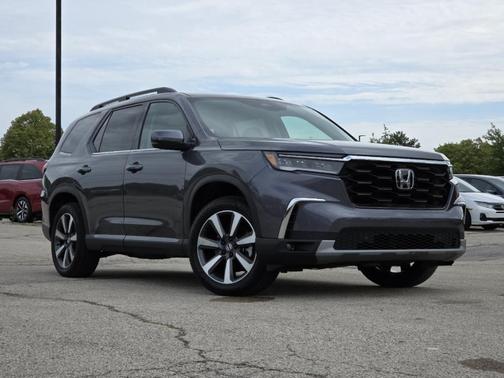 Modern Steel Metallic 2025 Honda Pilot Touring