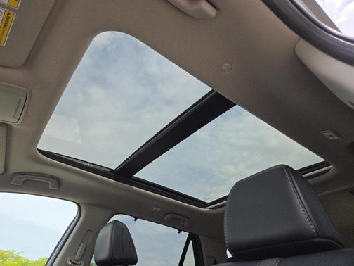 Modern Steel Metallic 2025 Honda Pilot Touring
