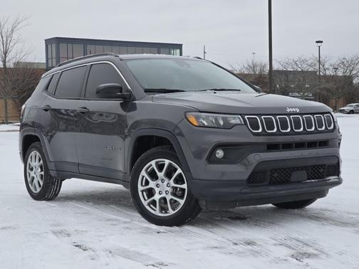 2022 Jeep Compass Latitude Lux