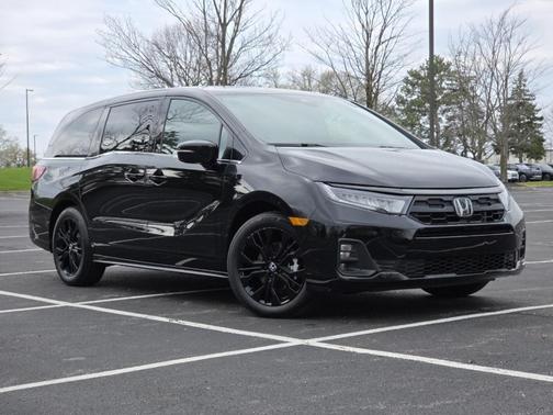 Crystal Black Pearl 2025 Honda Odyssey Sport-L