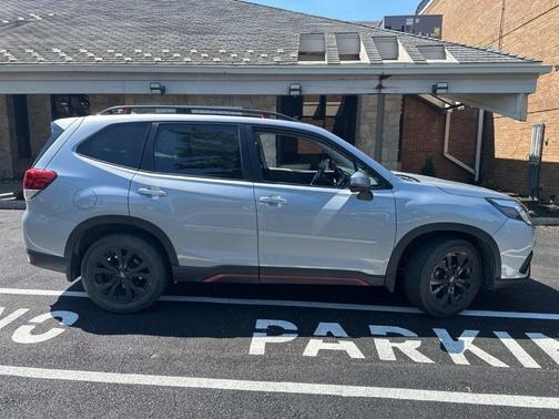 Ice Silver Metallic 2023 Subaru Forester Sport