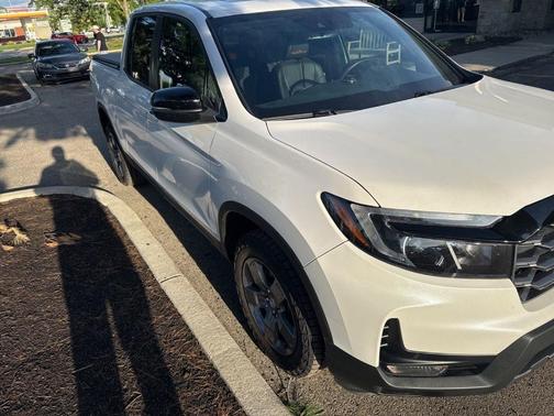 Platinum White Pearl 2024 Honda Ridgeline TrailSport