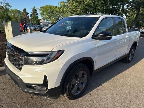 Platinum White Pearl 2024 Honda Ridgeline TrailSport