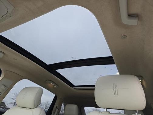 2019 Lincoln Nautilus Black Label