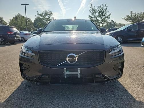 2025 Volvo S60 B5 Core