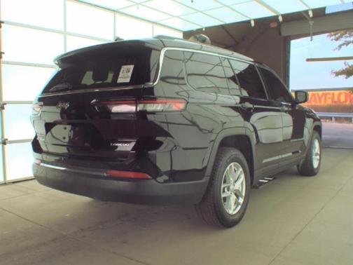 2022 Jeep Grand Cherokee L Laredo