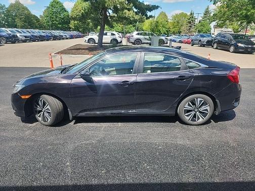 Burgundy Night Pearl 2017 Honda Civic EX-T