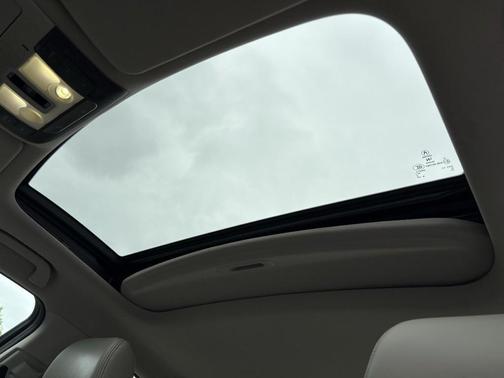 2012 Acura TL Technology