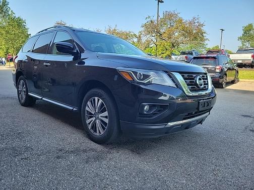 2019 Nissan Pathfinder SV