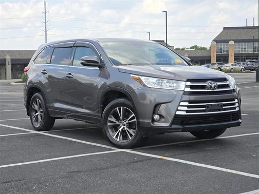 2017 Toyota Highlander LE Plus