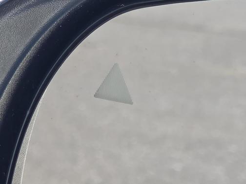 Bright White Clearcoat 2023 Jeep Compass Latitude