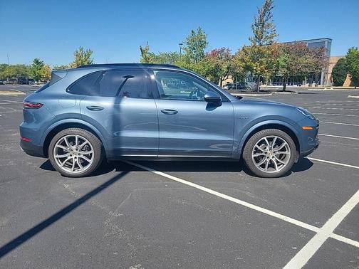 2019 Porsche Cayenne Base
