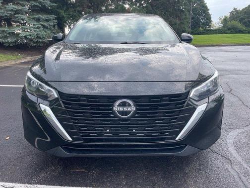 Black 2024 Nissan Sentra SV