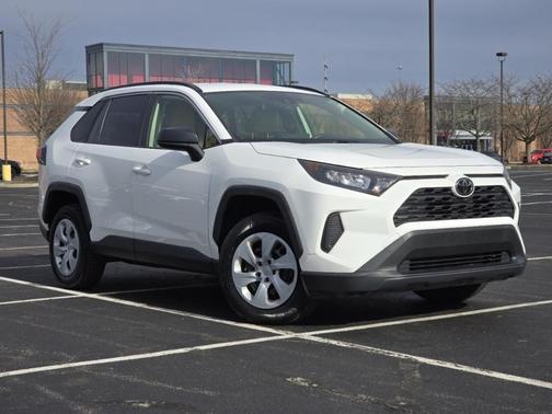 2019 Toyota RAV4 LE