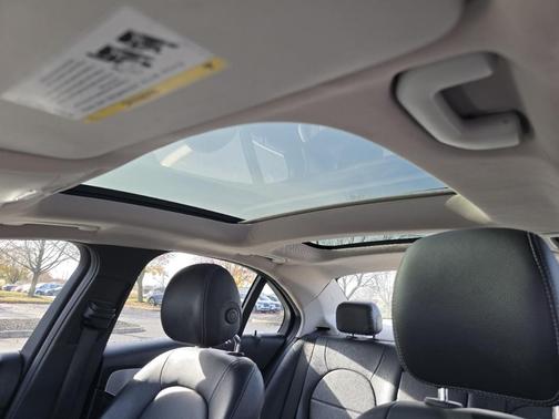 2016 Mercedes-Benz C-Class C 300 4MATIC Luxury