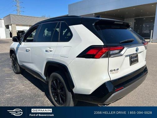 Midnight Black Metallic 2022 Toyota RAV4 Hybrid XSE