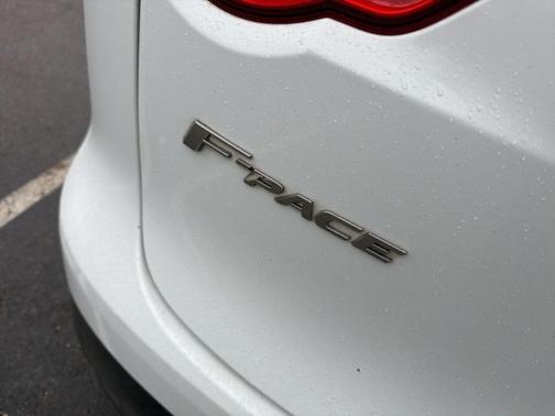 2020 Jaguar F-PACE 25t Prestige