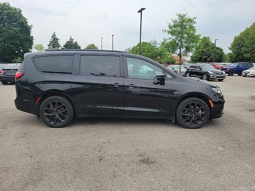 2022 Chrysler Pacifica Limited