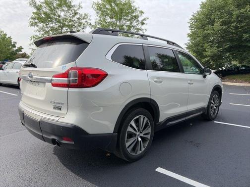 Crystal White Pearl 2019 Subaru Ascent Limited 7-Passenger