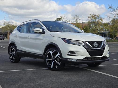 2021 Nissan Rogue Sport SL