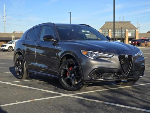 2022 Alfa Romeo Stelvio Ti