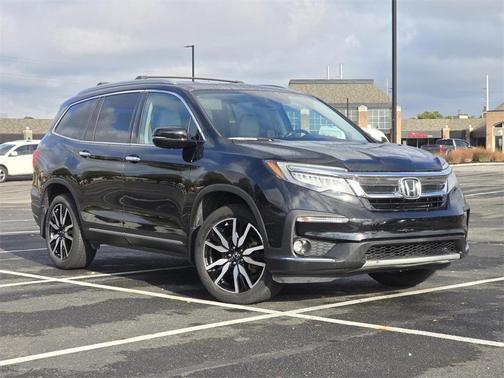 2019 Honda Pilot Touring 8-Passenger