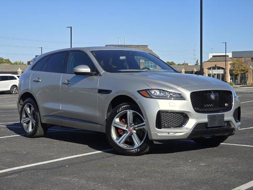 2017 Jaguar F-PACE S