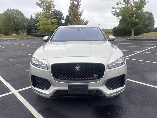 2017 Jaguar F-PACE S